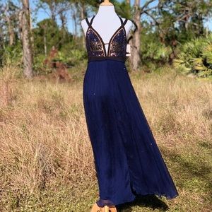 Golden dawn maxi dress 👗